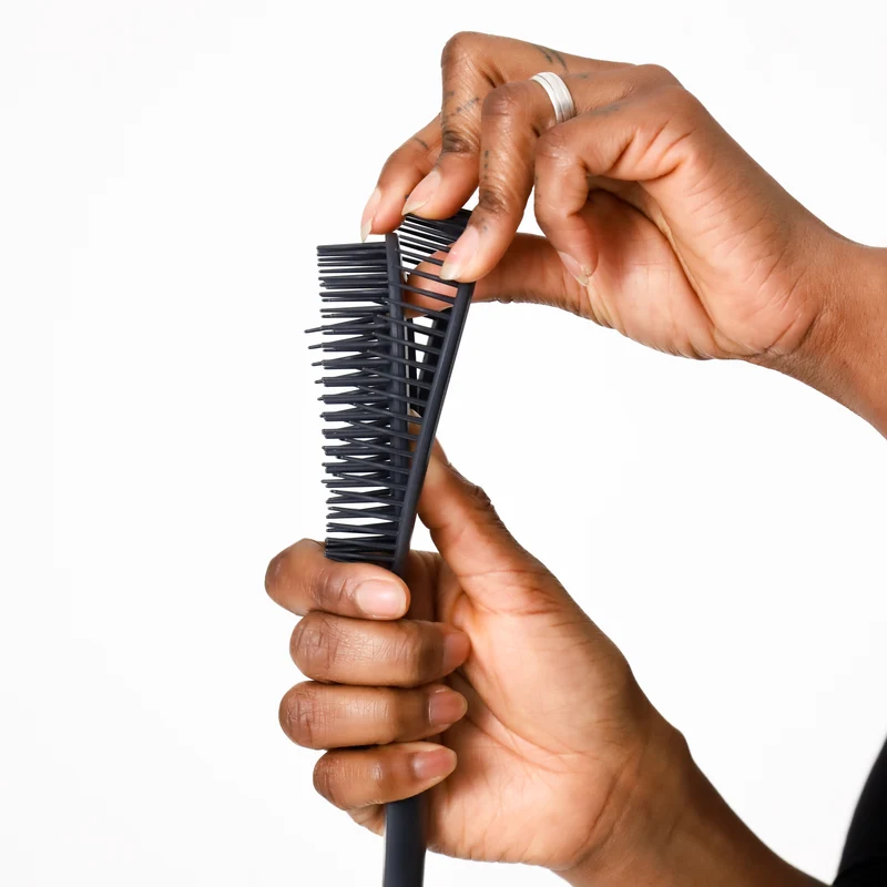SARI CURLS | Detangling Brush - Black Edition