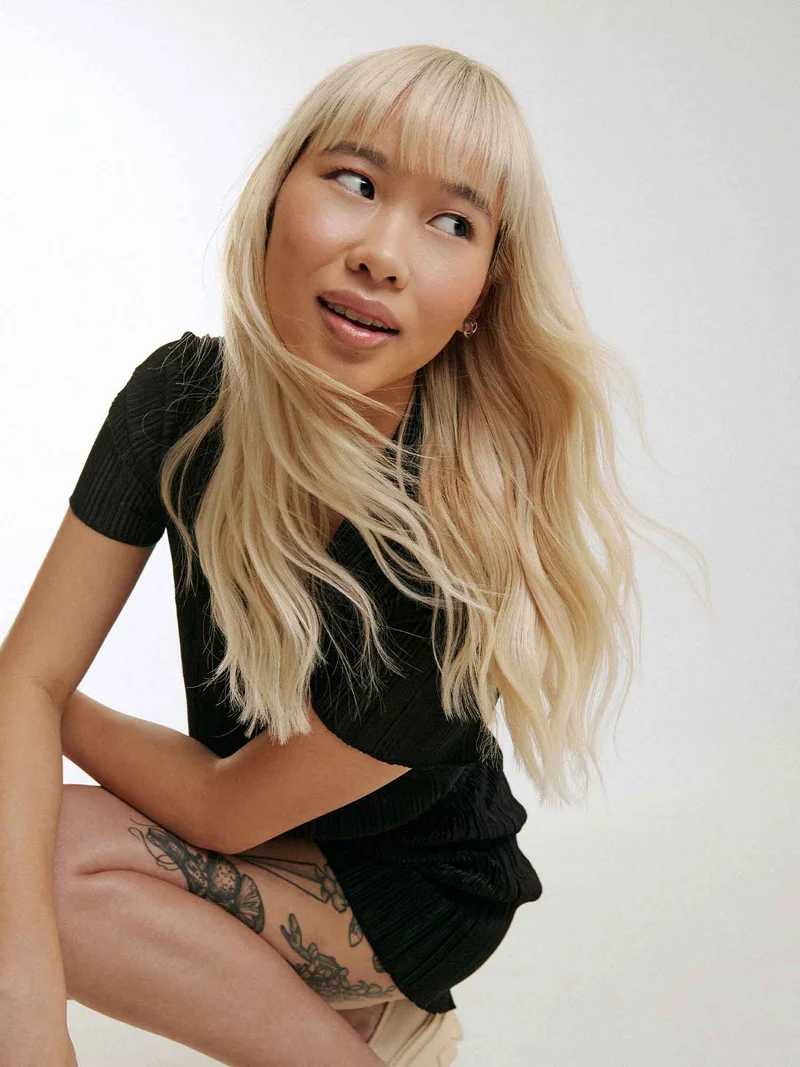 16" Platinum Blonde Halo® Hair Extensions (140g)