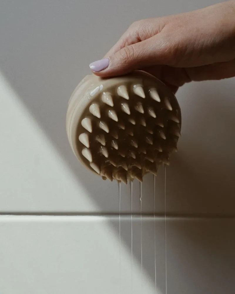 Scalp Brush