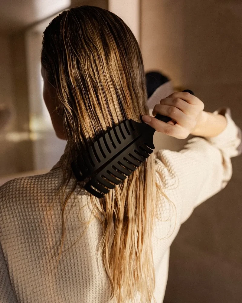 the essential - Hair Brush