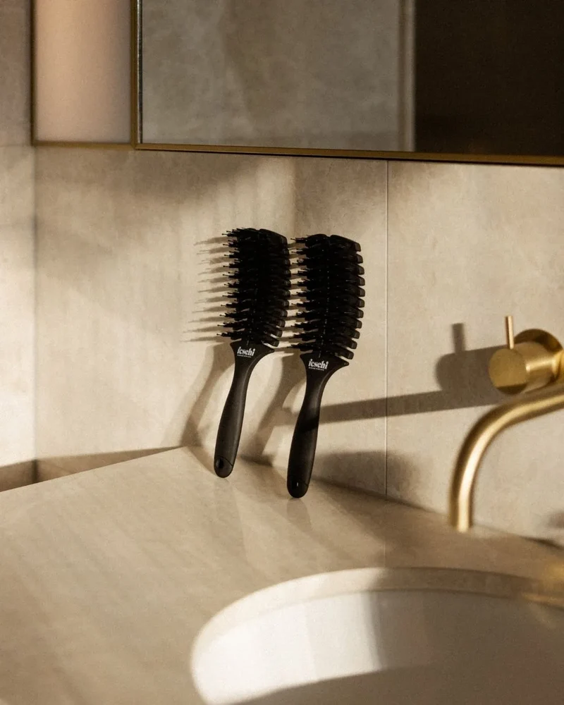 the essential - Hair Brush