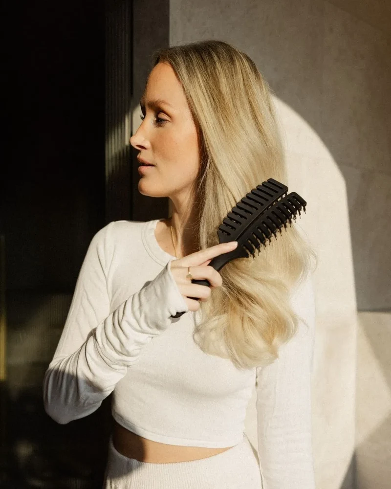 the essential - Hair Brush
