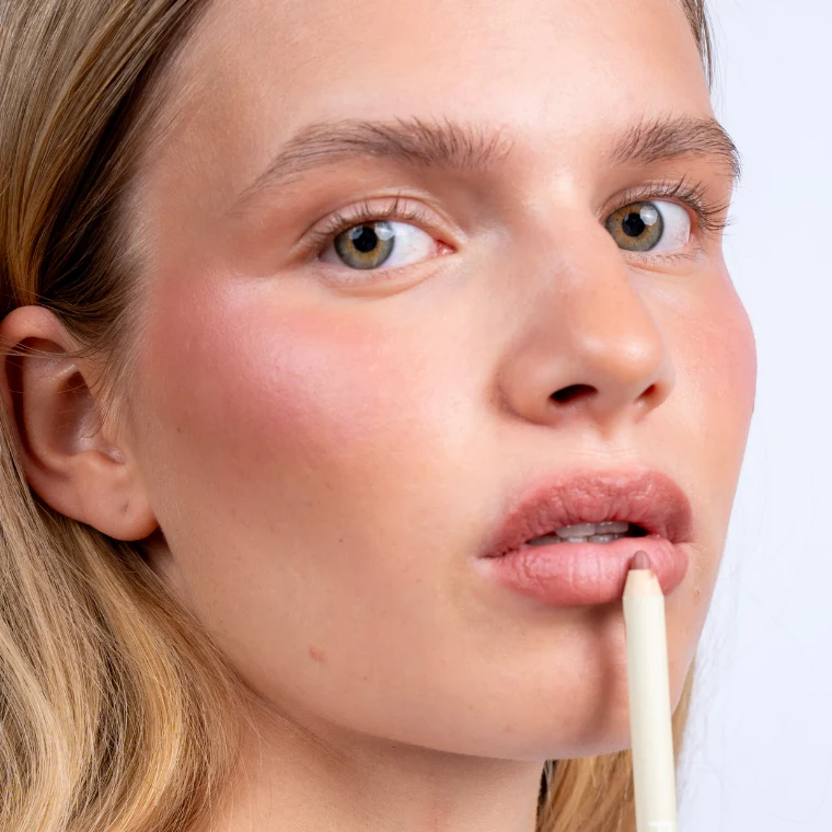 Soft Lipliner