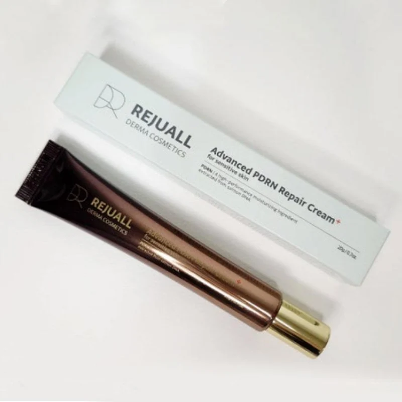 Revitalisierende Creme. Spendet intensive Feuchtigkeit und mildert Pigmentflecken.