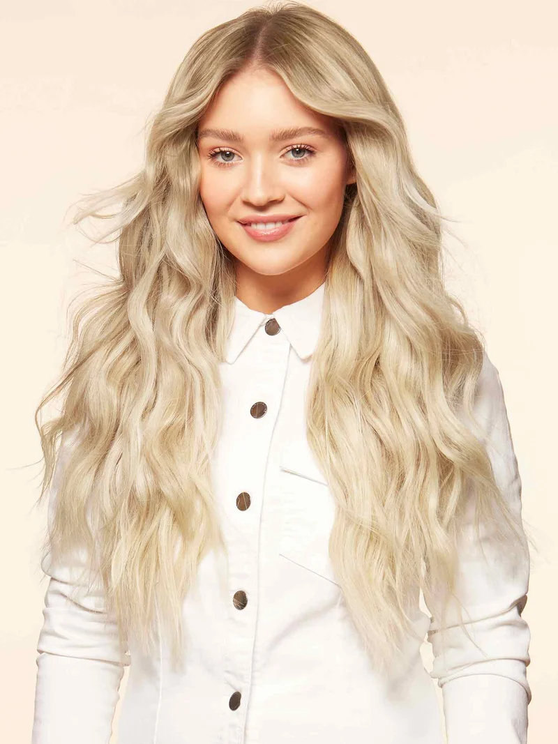 20" Classic Dimensional Beige Blonde Clip-Ins (220g)