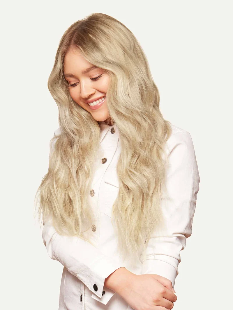 20" Classic Dimensional Beige Blonde Clip-Ins (220g)