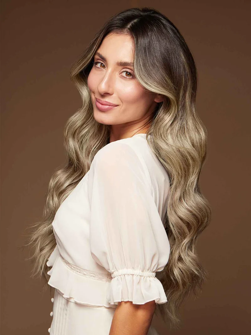 20" Classic Ash Brown Highlights Clip-Ins (220g)