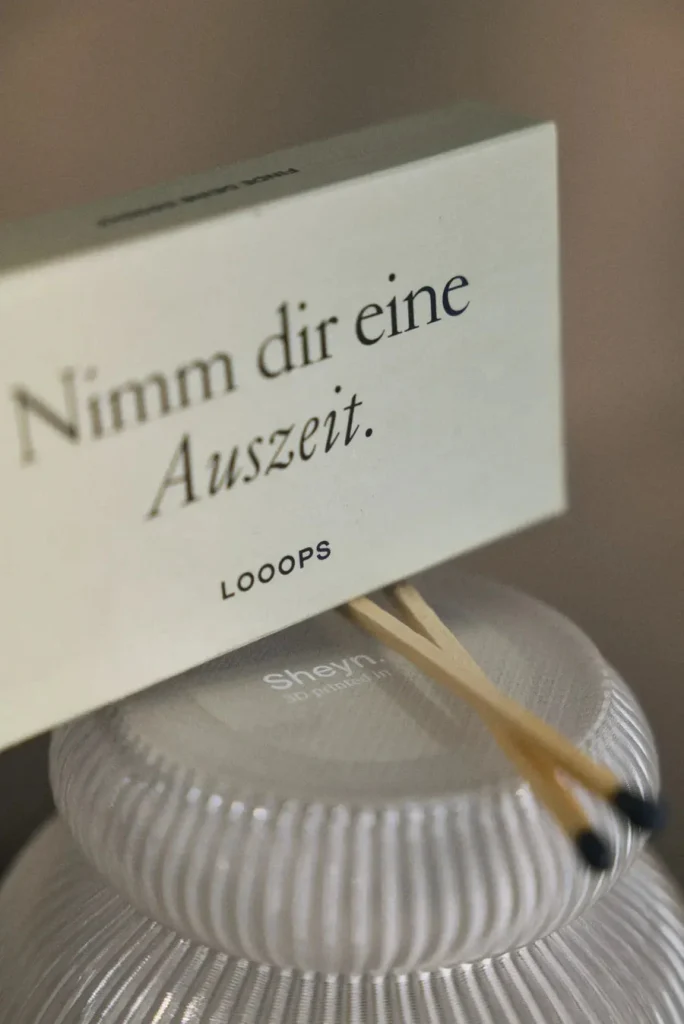 Sheyn. x Looops Koyl Duftkerze Bergluft 250 g