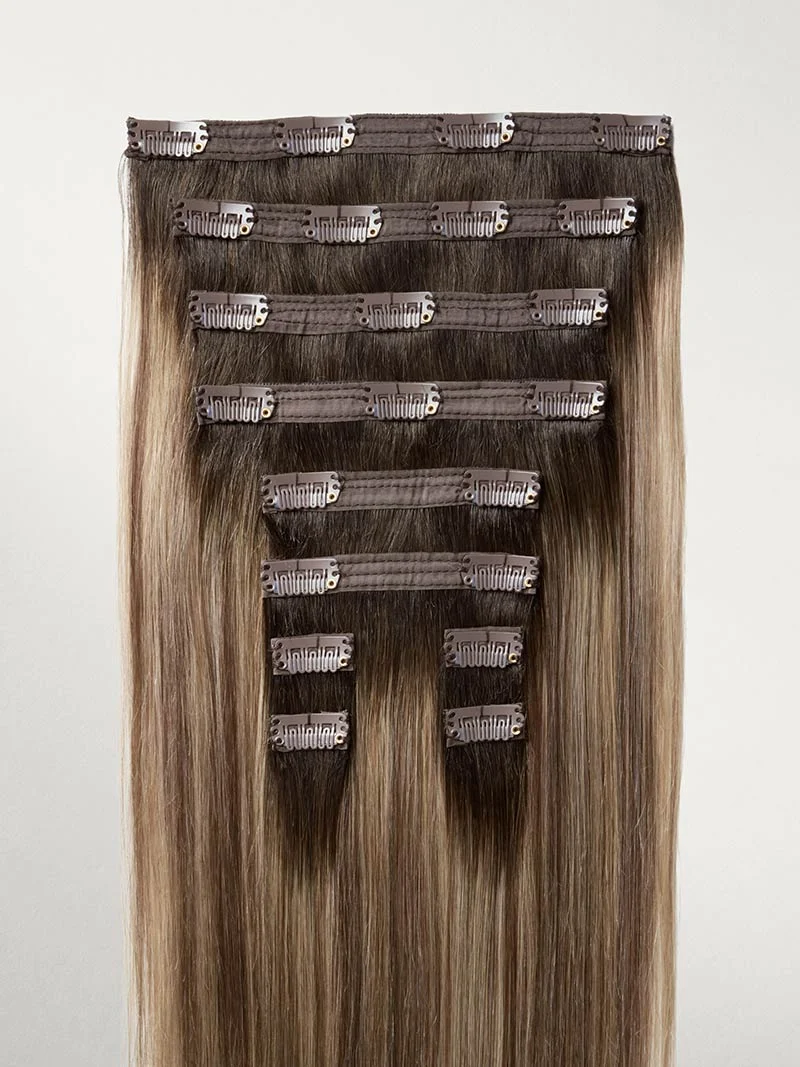 20" Classic Clip-Ins Dimensional Rooted Light Bronde (160g)