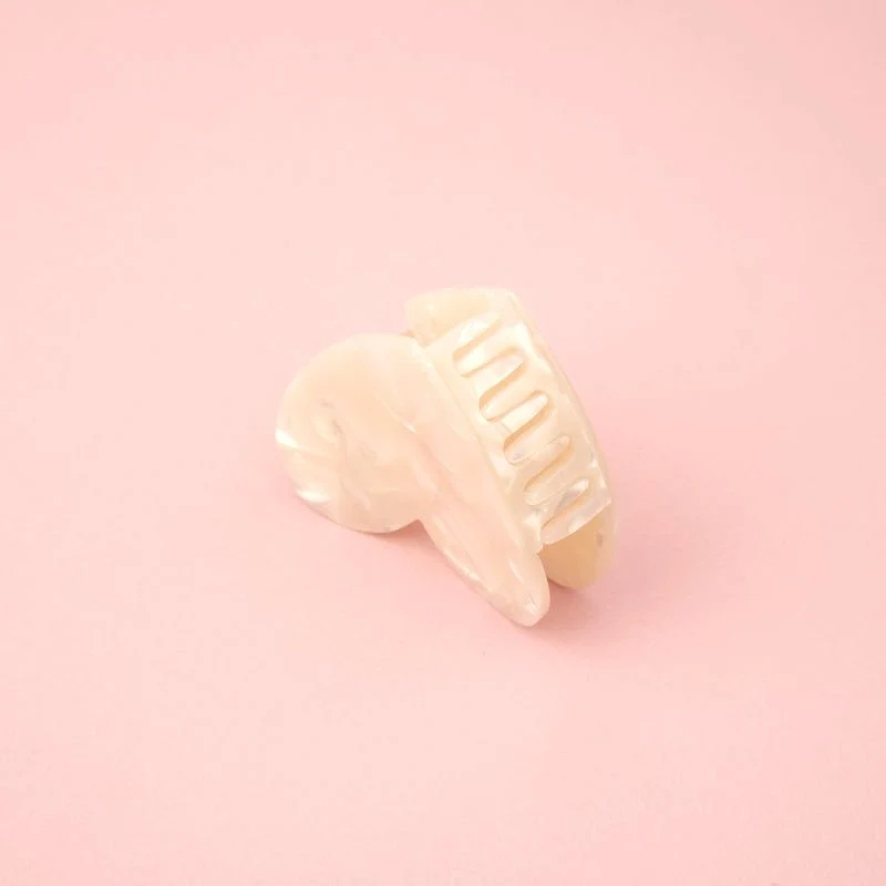 White Heart Hair Claw
