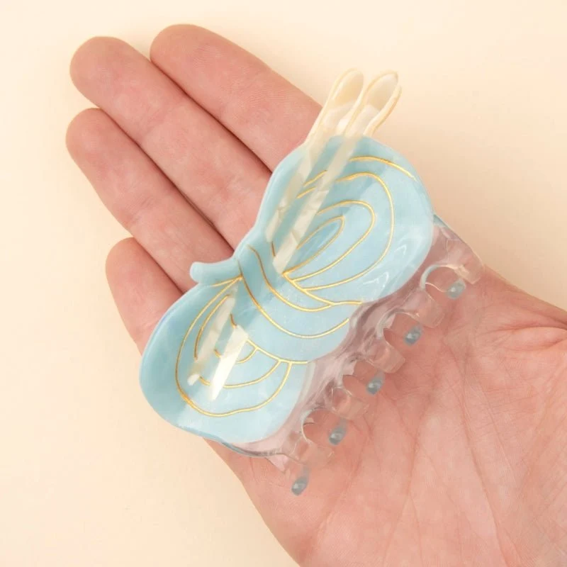 Wool Ball Hair Claw