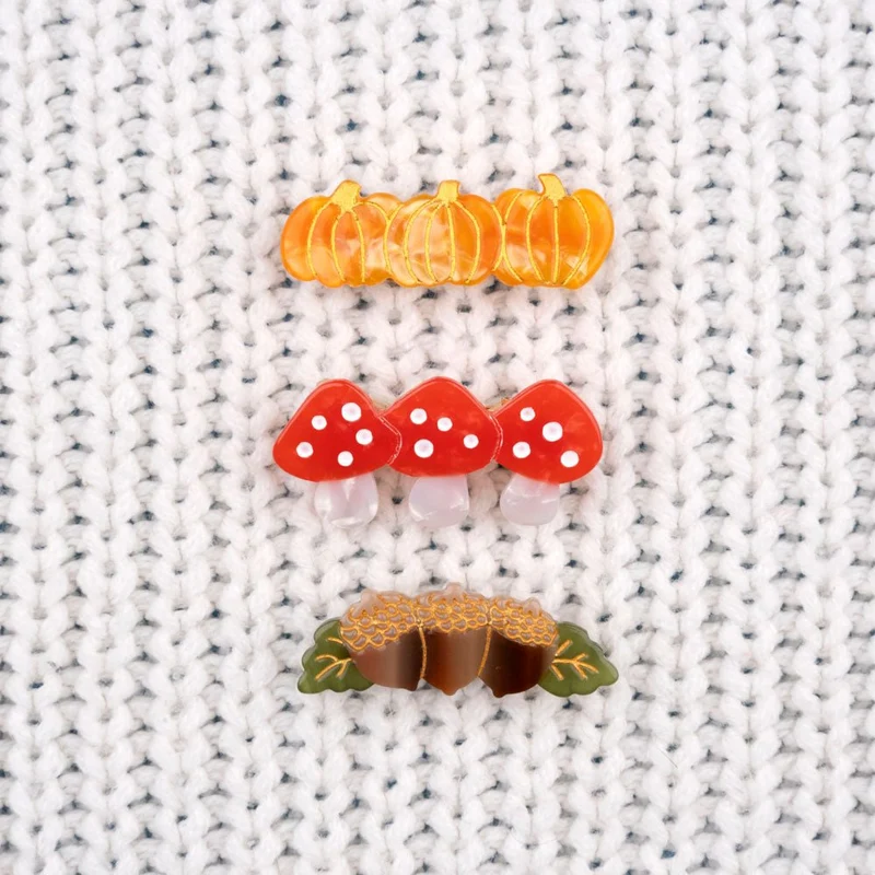 Acorns Hair Clip