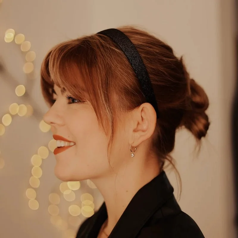 Anna Glitzer Schwarz