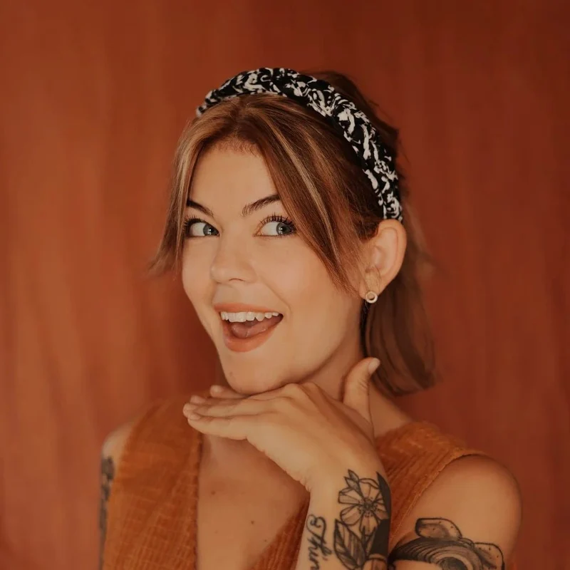 Elisabeth Oriental Schwarz Weiß