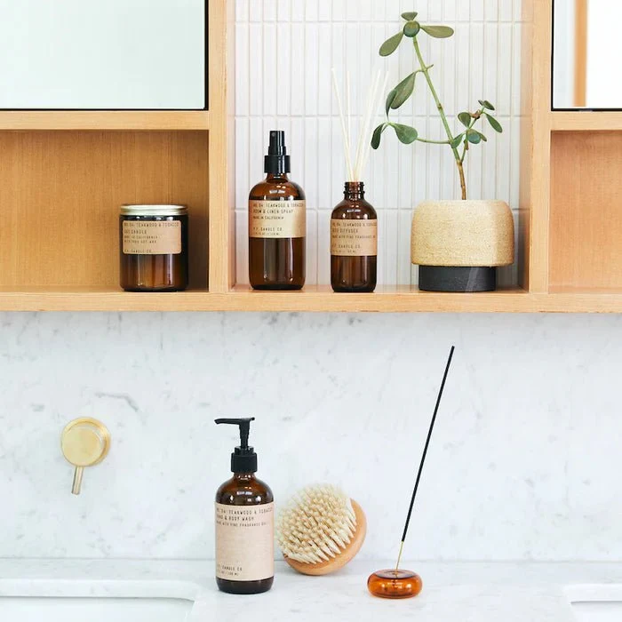 No. 04 Teakwood & Tobacco Room & Linen Spray