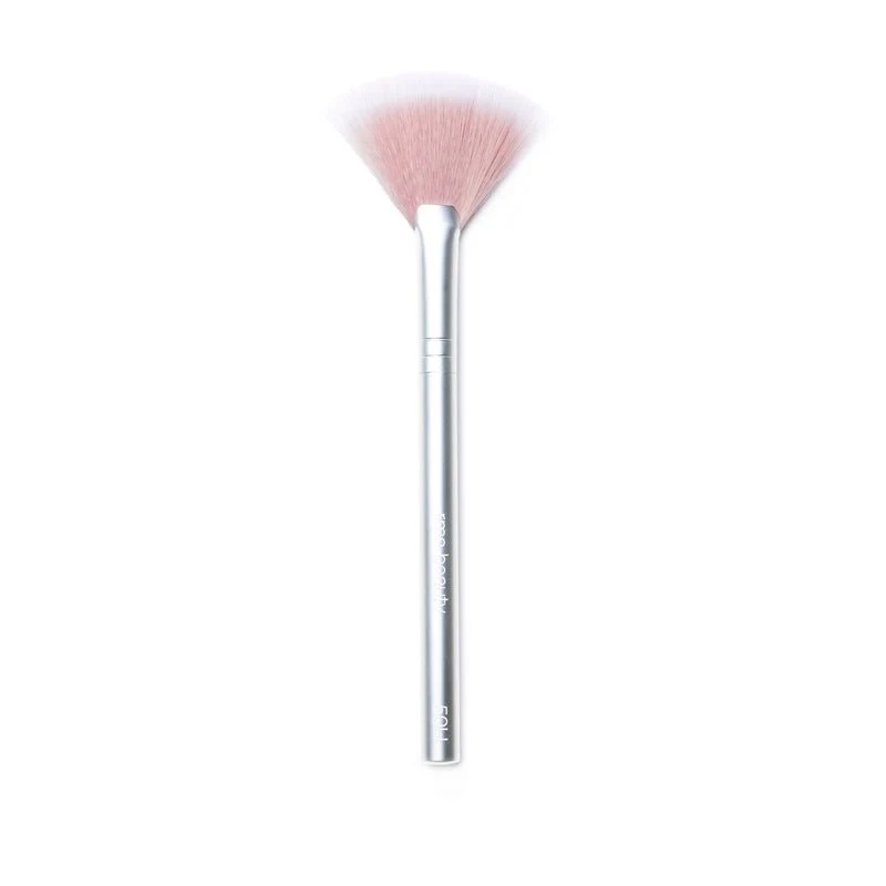 Skin2Skin Classic Fan Brush