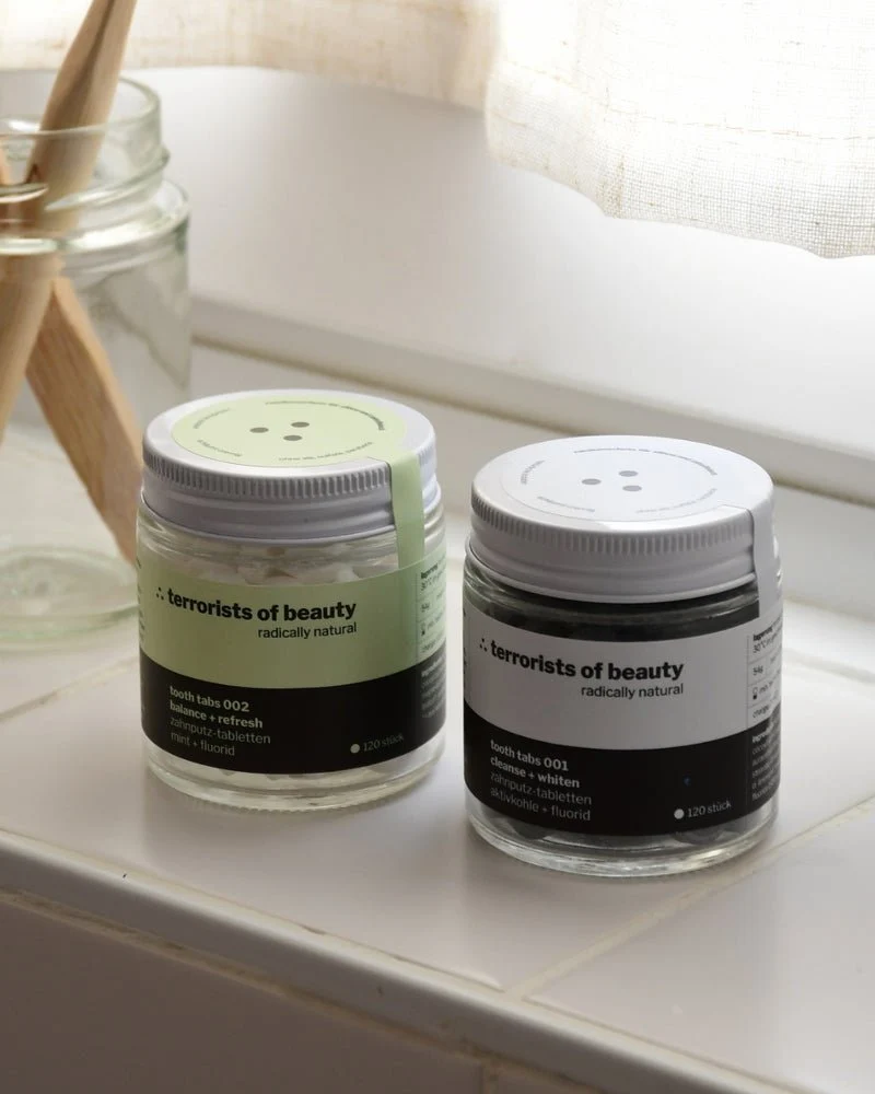 Tooth Tabs 001 | Cleanse + Whiten