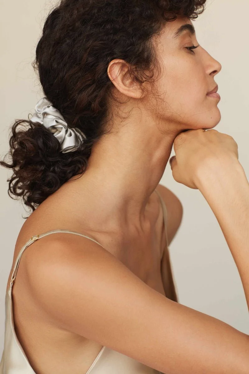 Silk Scrunchie Silver Grey