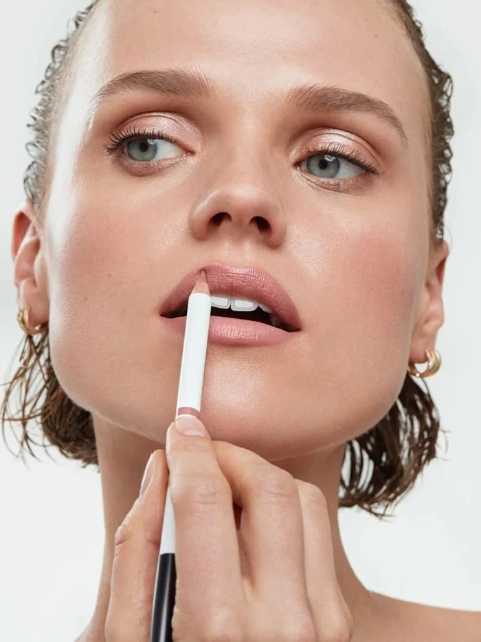 Lustec Correcting Lipliner 2 x 0,52 g