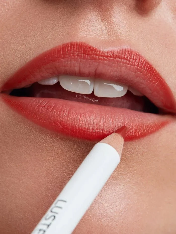 Lustec Correcting Lipliner 2 x 0,52 g