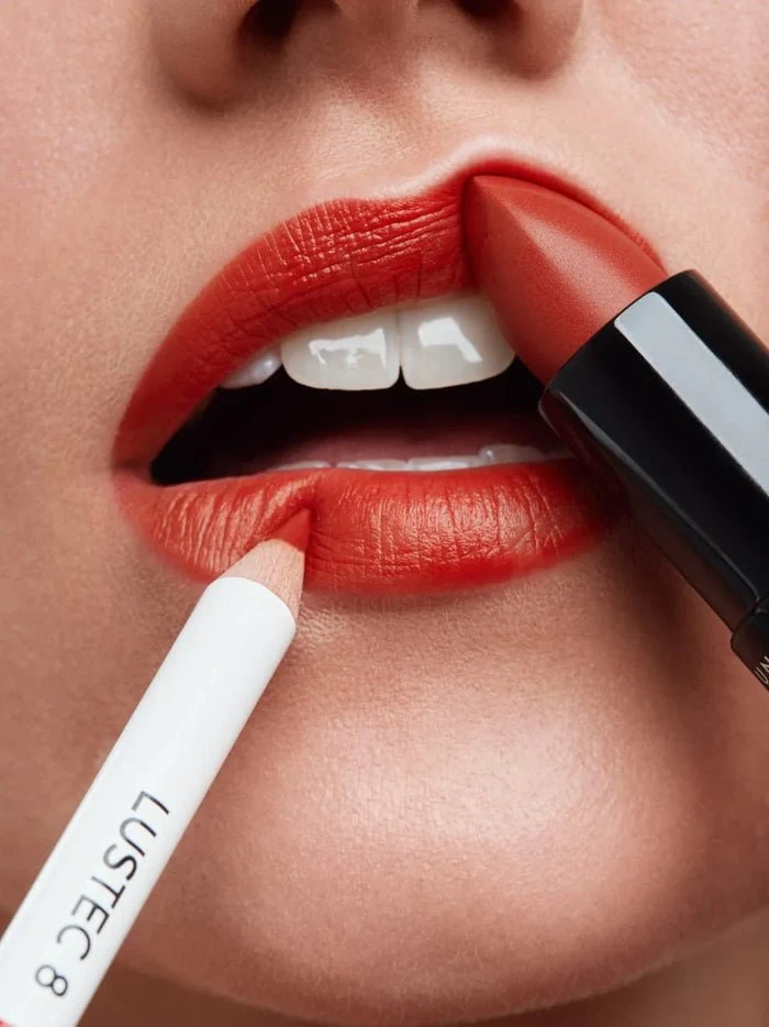 Lustec Correcting Lipliner 2 x 0,52 g