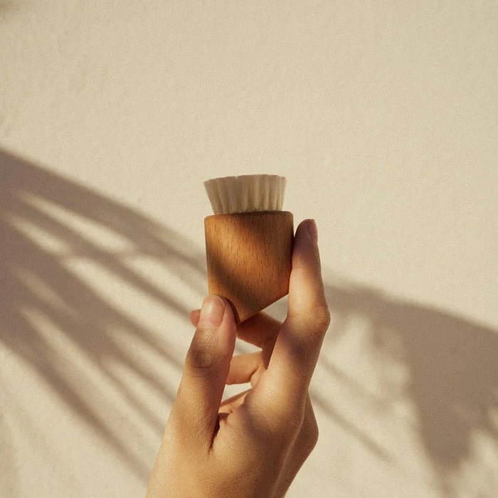 The Vegan Facial Dry Brush