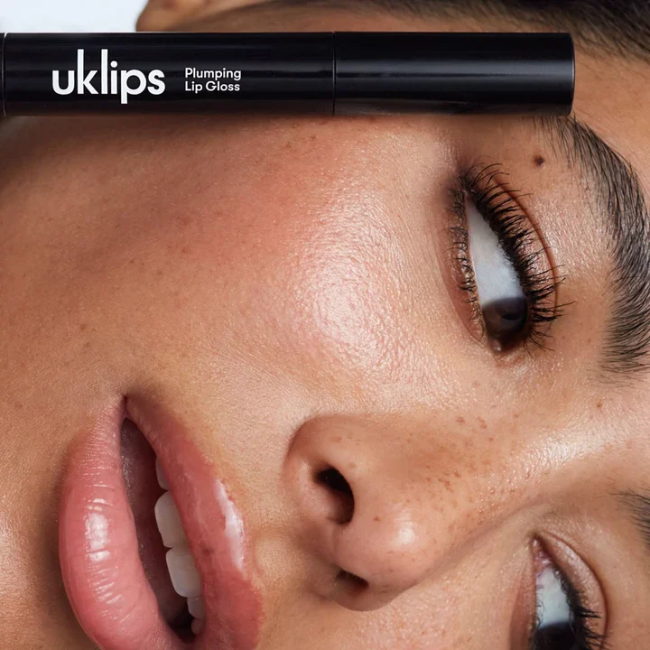 UKLASH Lip Plumping Gloss