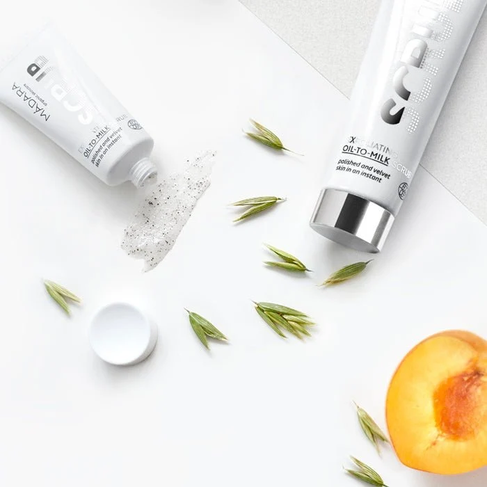 Exfoliating Oil-to-Milk Scrub 60 ml