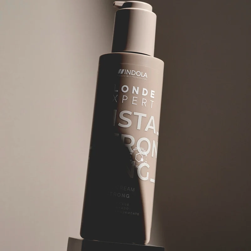 Indola Blonde Expert Insta Strong Leave-In Creme 145ml