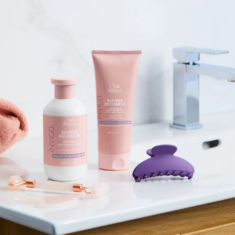 Wella Professionals Invigo Blonde Recharge Kühles Blondes Shampoo