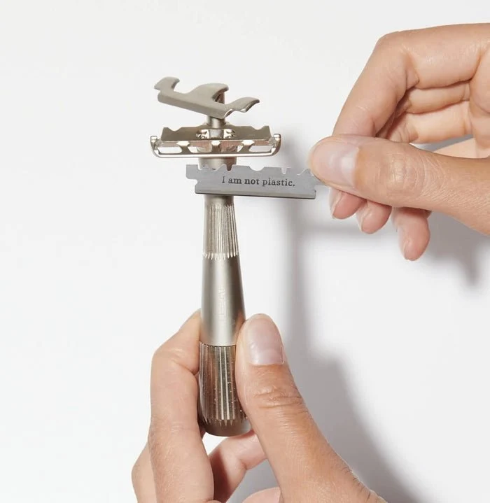 The Twig Razor Black