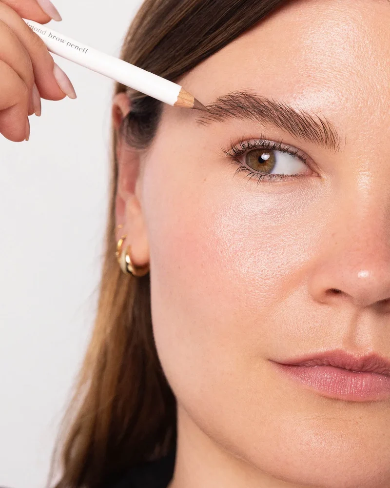 Almond Brow Pencil 1.1 g