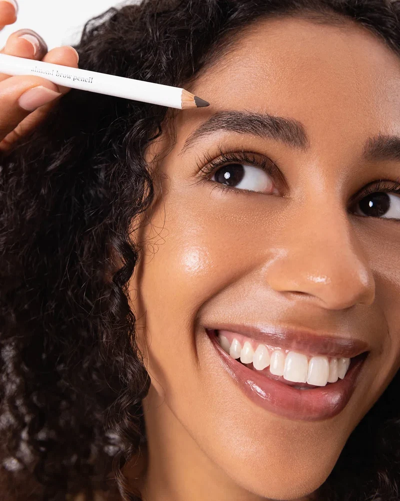 Almond Brow Pencil 1.1 g
