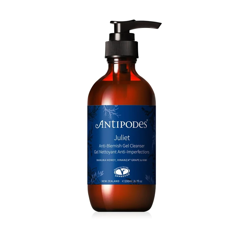 Juliet Skin Brightening Gel Cleanser 200 ml