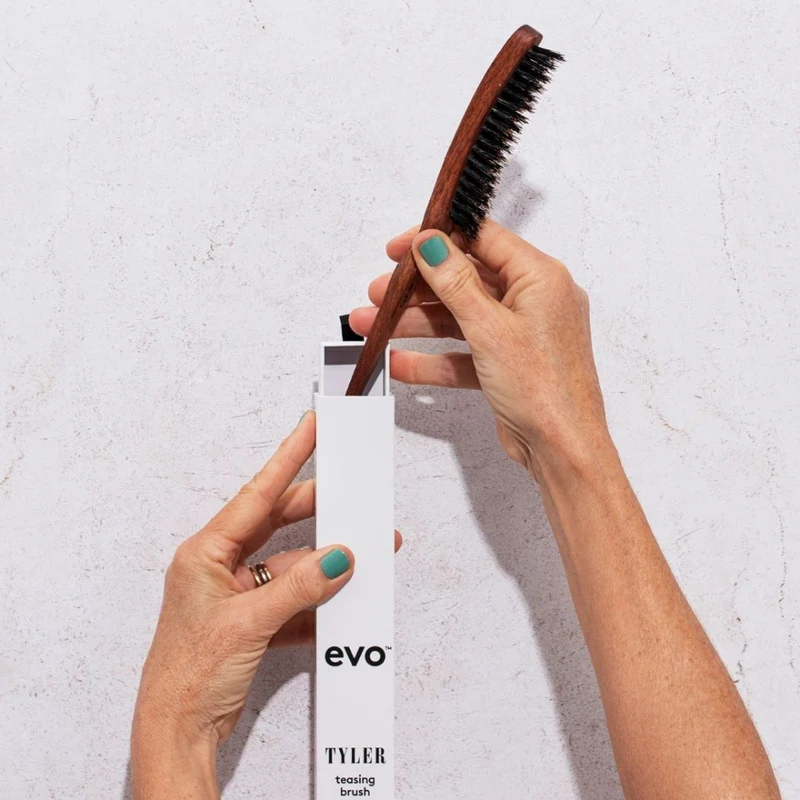 EVO Tyler Natural Bristle Teasing Borstel