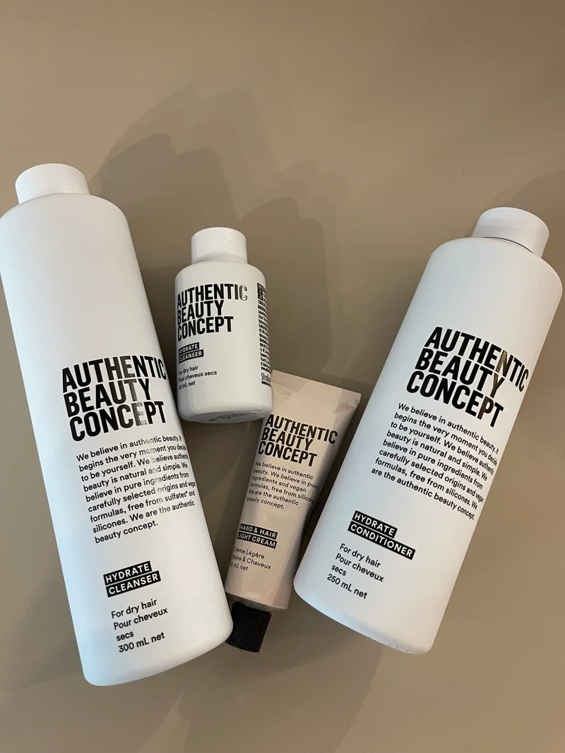 AUTHENTIC BEAUTY CONCEPT SPECIAL Gratis Hand&Hair Light Cream