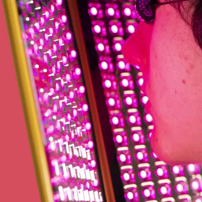 DemarkQ WOW LED Light Full Facial Acne Treatment