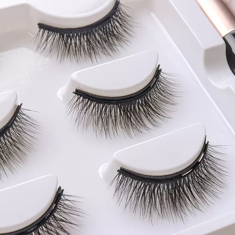 Magnetische Wimpern. Falsche Wimpern aus Nerz